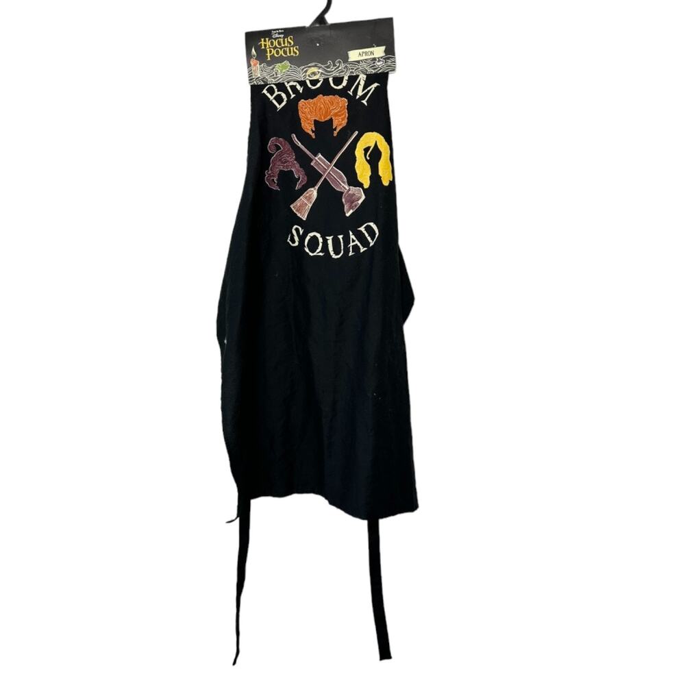 Disney HOCUS POCUS Broom Squad Black Apron 100% Cotton New